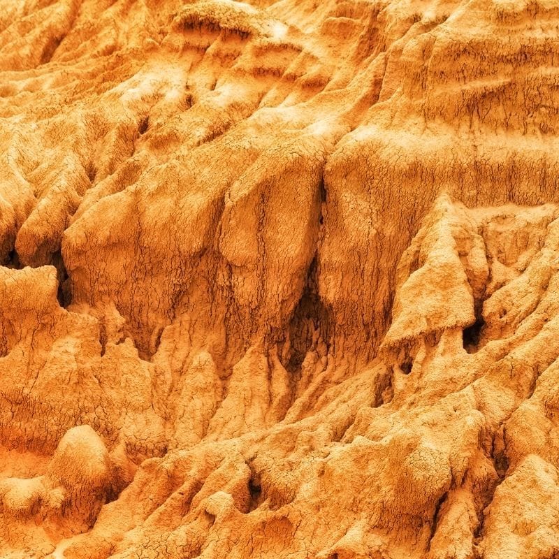 Lunettes and the 50,000-year story line
