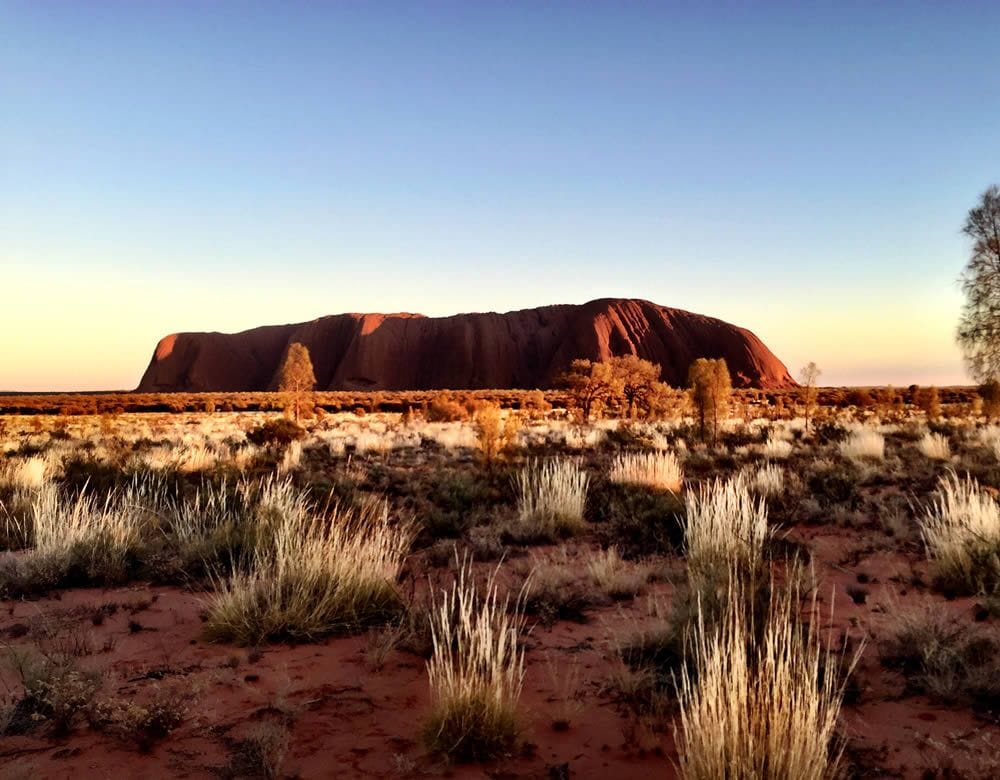 PRIVATE TOUR: Alice Springs to Uluṟu Luxury 4WD Camping Safari